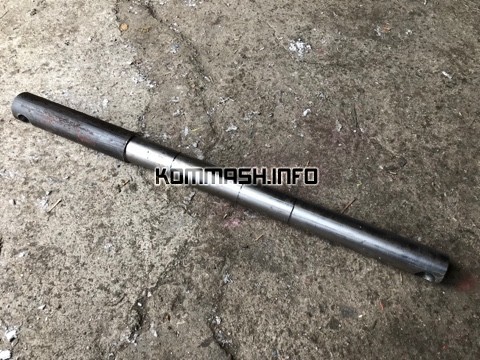 Ось КО-829Б.03.10.002 вал ведомый транспортера пескоразбрасывателя